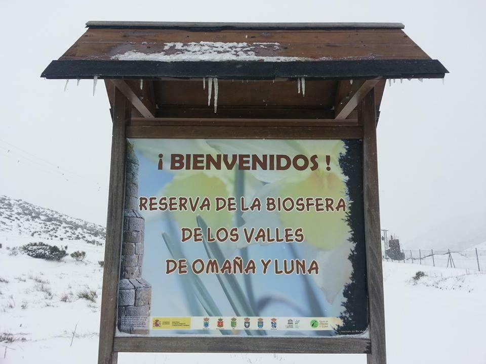 Hostal La Collada De Aralla Aralla de Luna Extérieur photo